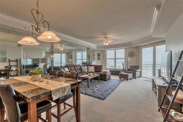 Dining room, Interior, Living room, Pendant Lights