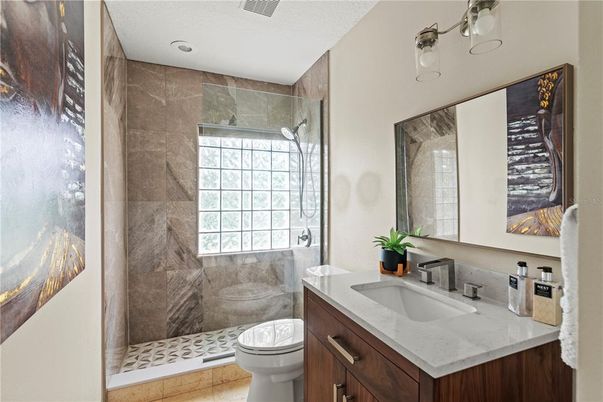 Bathroom, Interior, Recessed Lighting