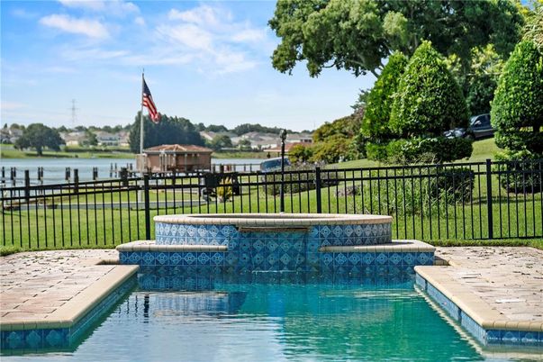Exterior, Lake, Pool, Water