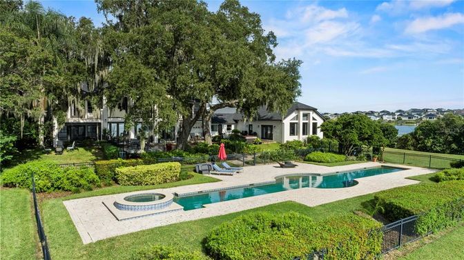Exterior, Pool