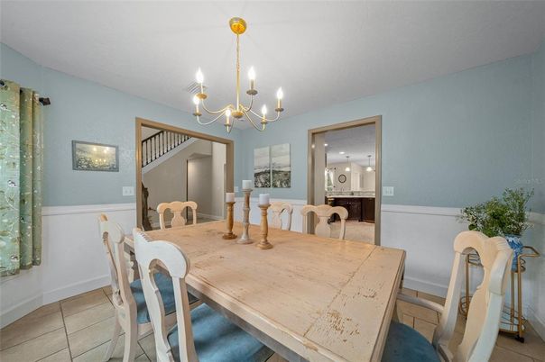 Chandelier, Dining room, Interior