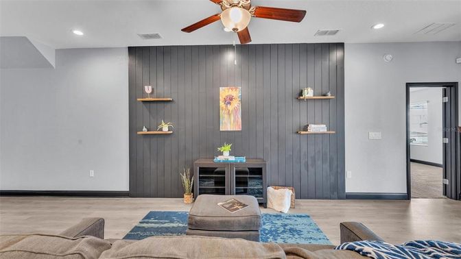 Interior, Recessed Lighting, Wood Texture Flooring
