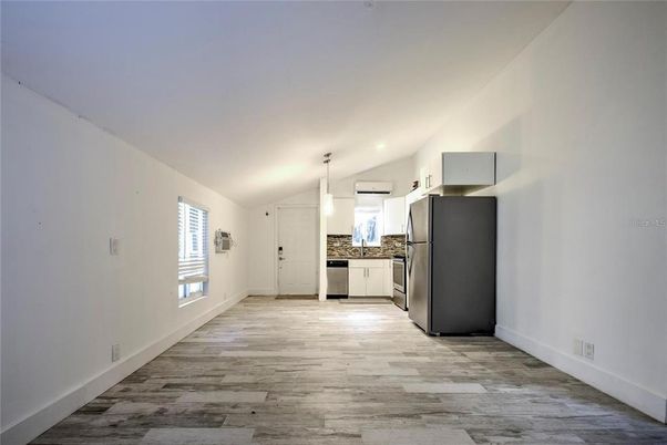 Interior, Kitchen, Pendant Lights, Wood Texture Flooring