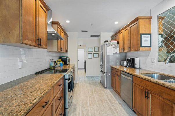 Interior, Kitchen, Recessed Lighting
