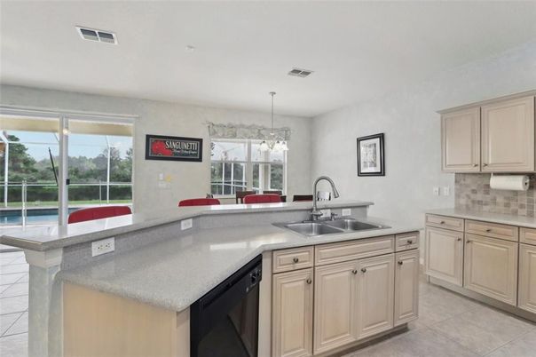 Dining room, Interior, Kitchen, Pendant Lights