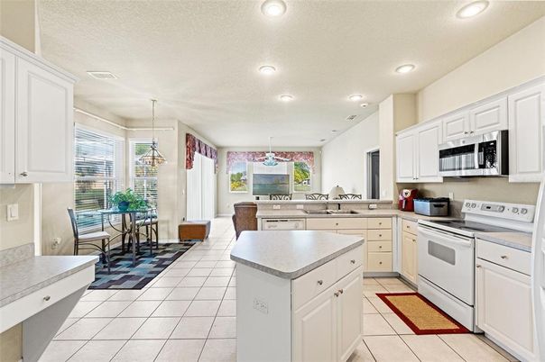 Dining room, Interior, Kitchen, Pendant Lights, Recessed Lighting
