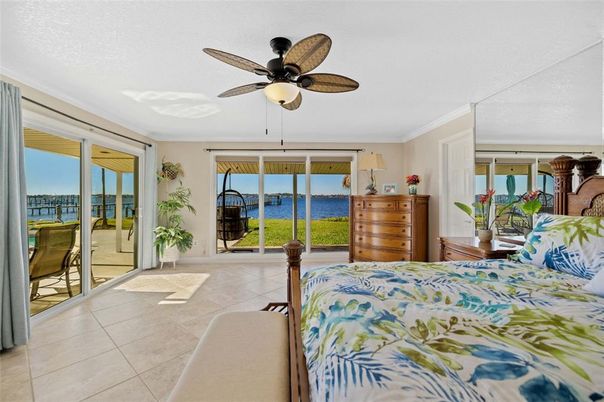Bedroom, Interior, Water