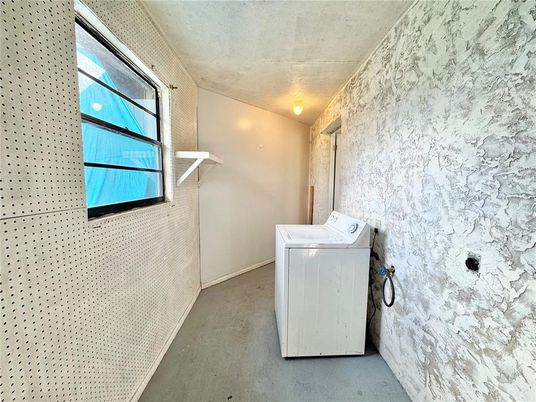 Interior, Washer