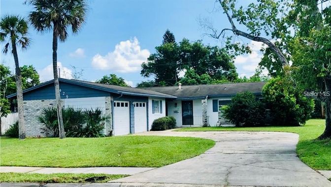 Attached, Backyard, Exterior, Facade, Ranch
