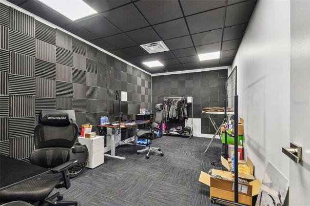 Fitness Equipment, Home Office, Interior, Recessed Lighting