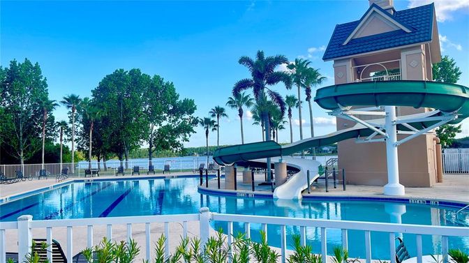 Exterior, Playground, Pool