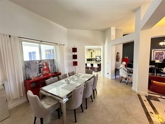 Dining room, Interior