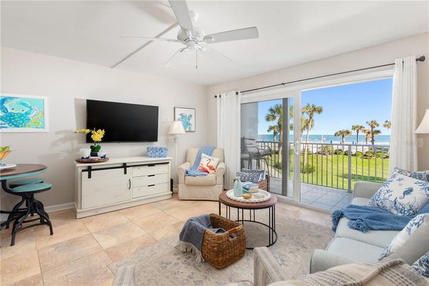 Interior, Living room, Water