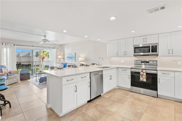 Interior, Kitchen, Living room, Recessed Lighting, Stainless Steel Appliances