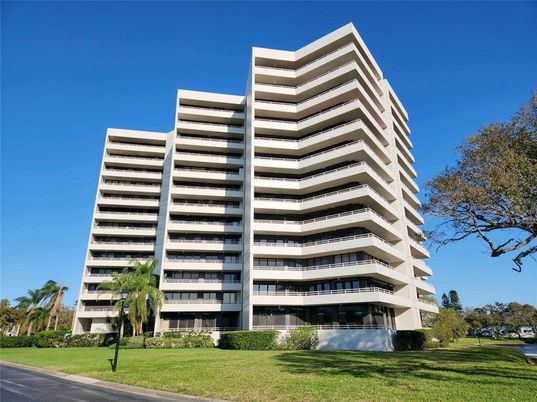 Exterior, Facade, Condo Building