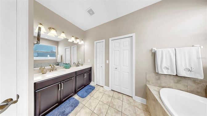 Bathroom, Dual Sink Vanities, Interior