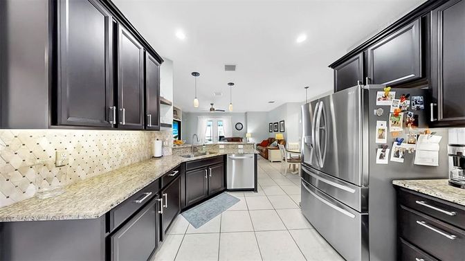 Dining room, Interior, Kitchen, Pendant Lights, Recessed Lighting, Stainless Steel Appliances