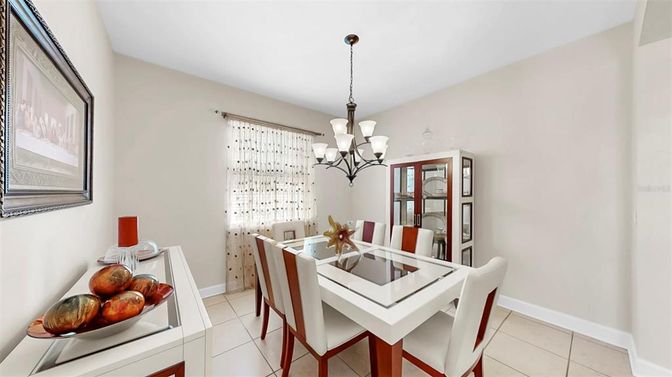 Chandelier, Dining room, Interior