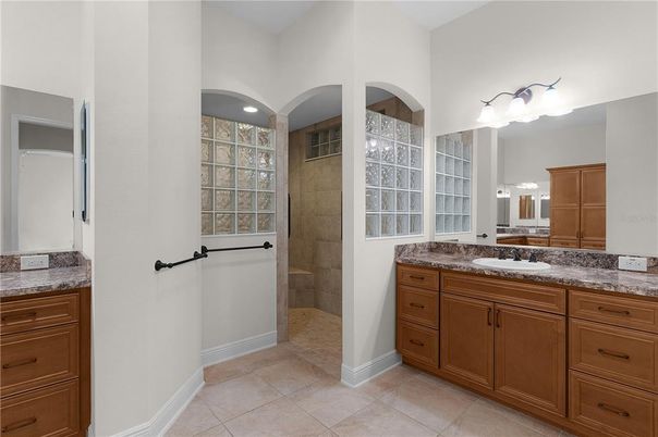 Bathroom, Interior, Recessed Lighting