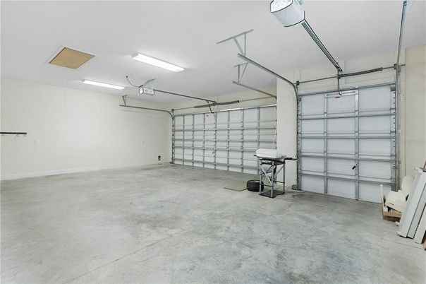 Garage, Interior