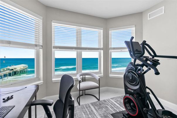 Fitness Equipment, Interior, Water