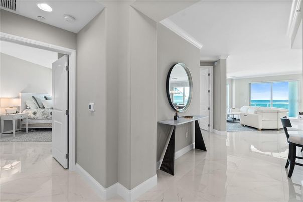 Bedroom, Interior, Marble, Recessed Lighting, Water