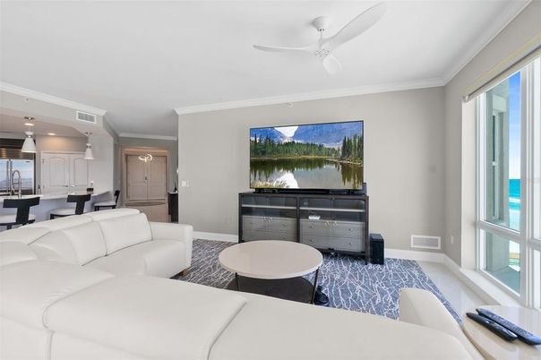 Dining room, Interior, Kitchen, Living room, Pendant Lights, Recessed Lighting