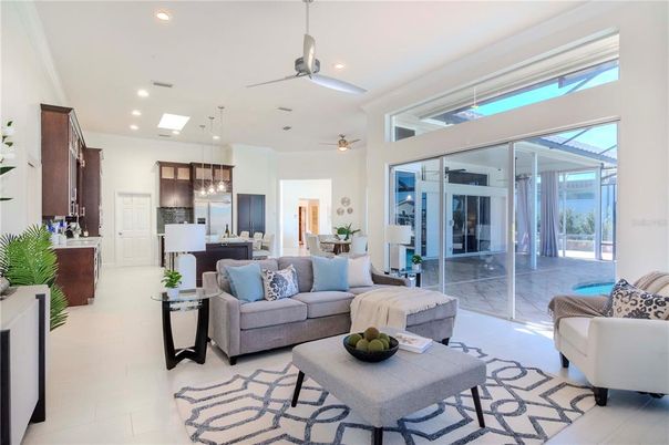 Dining room, Interior, Kitchen, Living room, Pendant Lights, Recessed Lighting, Stainless Steel Appliances
