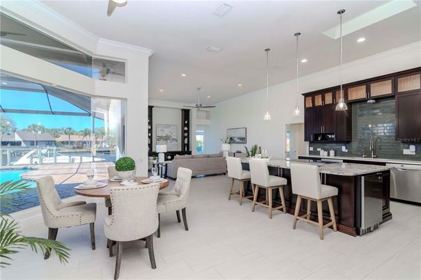 Dining room, Interior, Kitchen, Living room, Pendant Lights, Recessed Lighting, Stainless Steel Appliances