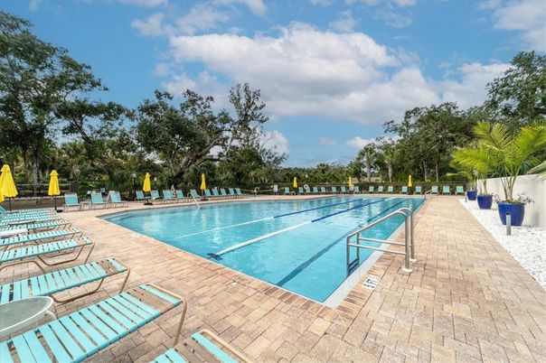 Exterior, Playground, Pool