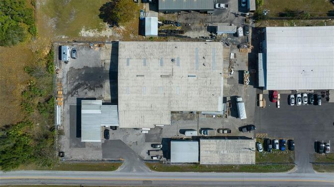 Exterior, Drone