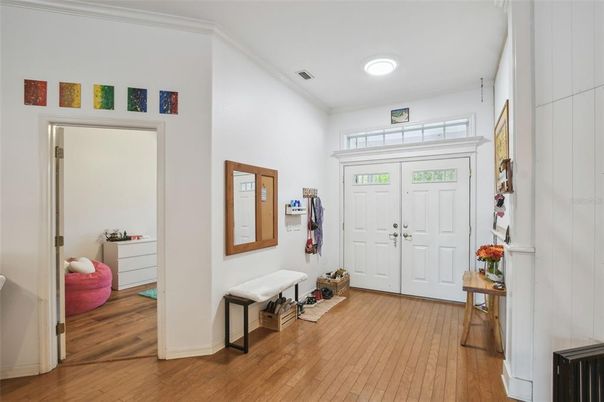 Interior, Recessed Lighting, Wood Texture Flooring