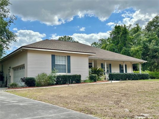 Attached, Exterior, Facade, Ranch