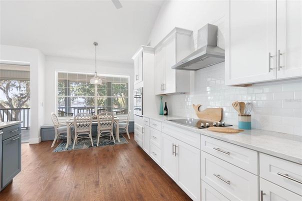 Dining room, Interior, Kitchen, Pendant Lights, Wood Texture Flooring