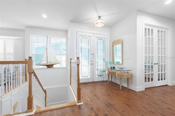 Interior, Recessed Lighting, Wood Texture Flooring