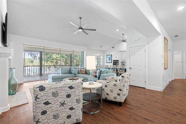 Interior, Kitchen, Living room, Recessed Lighting, Wood Texture Flooring