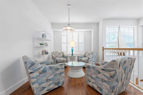 Interior, Living room, Pendant Lights, Wood Texture Flooring