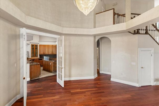 Chandelier, Interior, Kitchen, Wood Texture Flooring