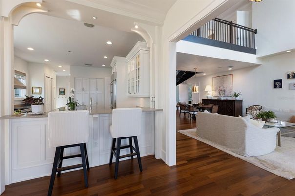 Dining room, Interior, Kitchen, Pendant Lights, Recessed Lighting, Wood Texture Flooring