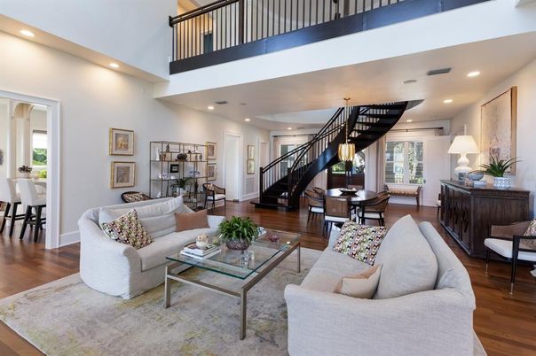 Dining room, Interior, Living room, Pendant Lights, Recessed Lighting, Wood Texture Flooring
