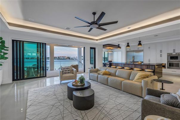 Interior, Kitchen, Living room, Pendant Lights, Recessed Lighting, Stainless Steel Appliances, Water