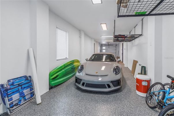 Garage, Interior