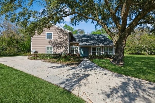 Backyard, Exterior, Facade, Brick Facade, Cape Cod
