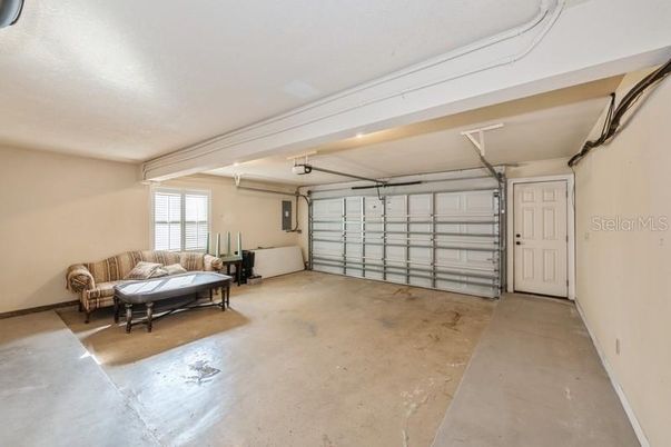 Garage, Interior