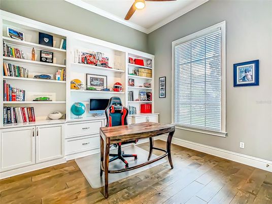 Home Office, Interior, Recessed Lighting, Wood Texture Flooring