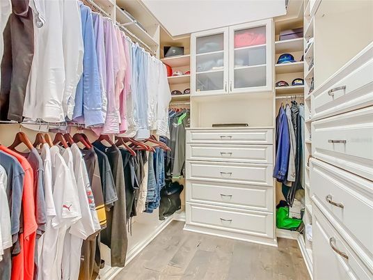 Interior, Walk-in Closets, Wood Texture Flooring