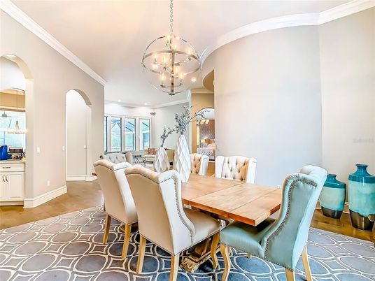 Chandelier, Dining room, Interior, Recessed Lighting, Wood Texture Flooring