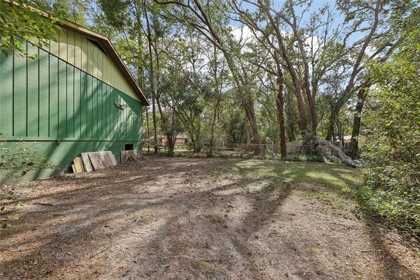 Backyard, Exterior