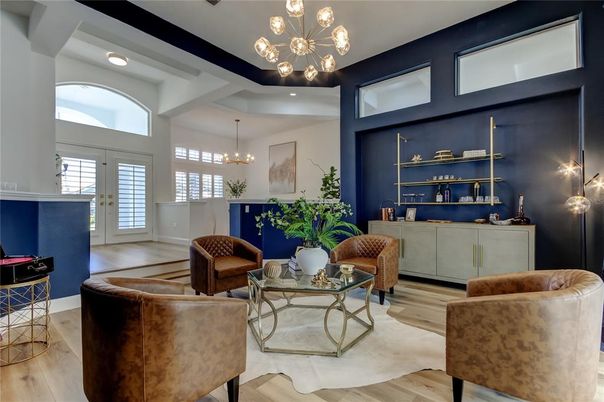 Interior, Living room, Pendant Lights, Recessed Lighting, Wood Texture Flooring
