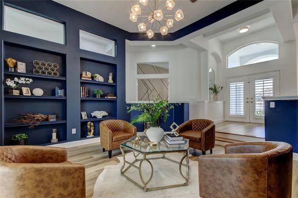 Interior, Living room, Pendant Lights, Recessed Lighting, Wood Texture Flooring